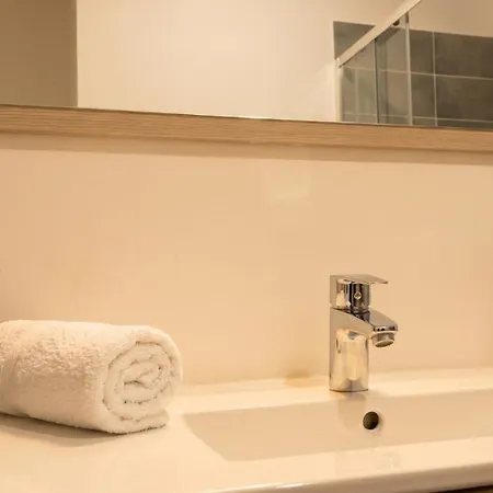 Le 41 - Grand T2 Climatise - Spacieux & Apartment